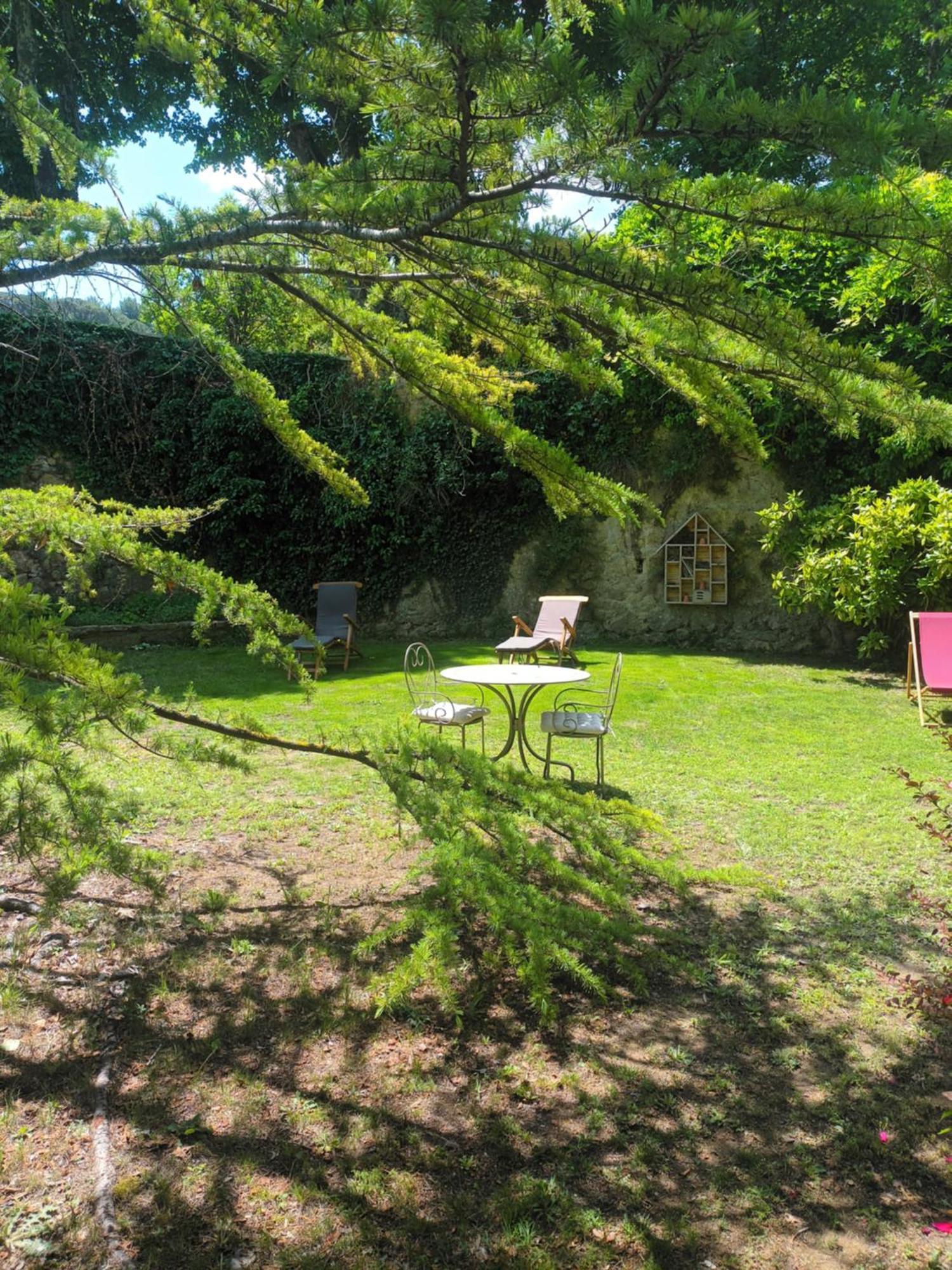 Bed and Breakfast Le Vieux Moulin De Jouques Exteriér fotografie